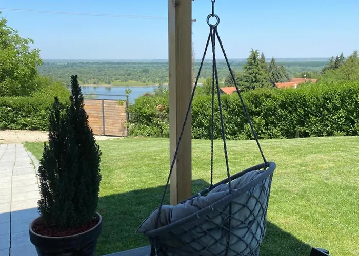 Woody House 度假居