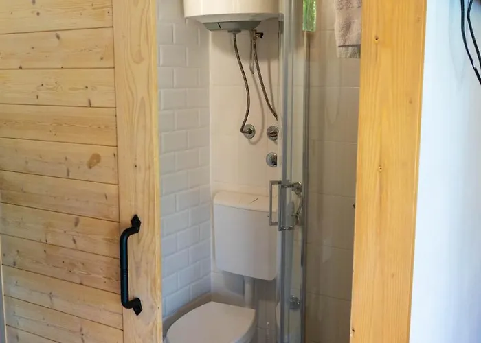 Woody House 度假居 Krcedin